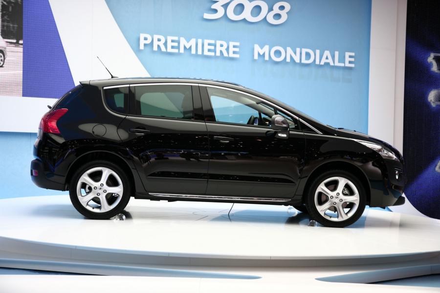  Peugeot 3008 2010 года  (фото 46 из 148)